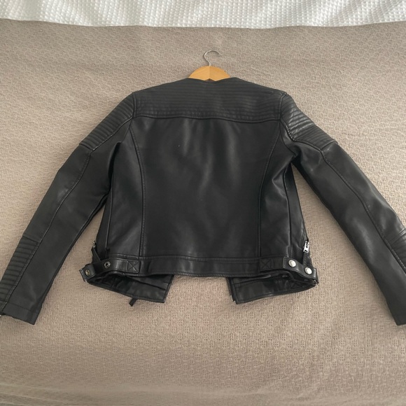 TOPSHOP - Faux Leather Jacket - Picture 2 of 3